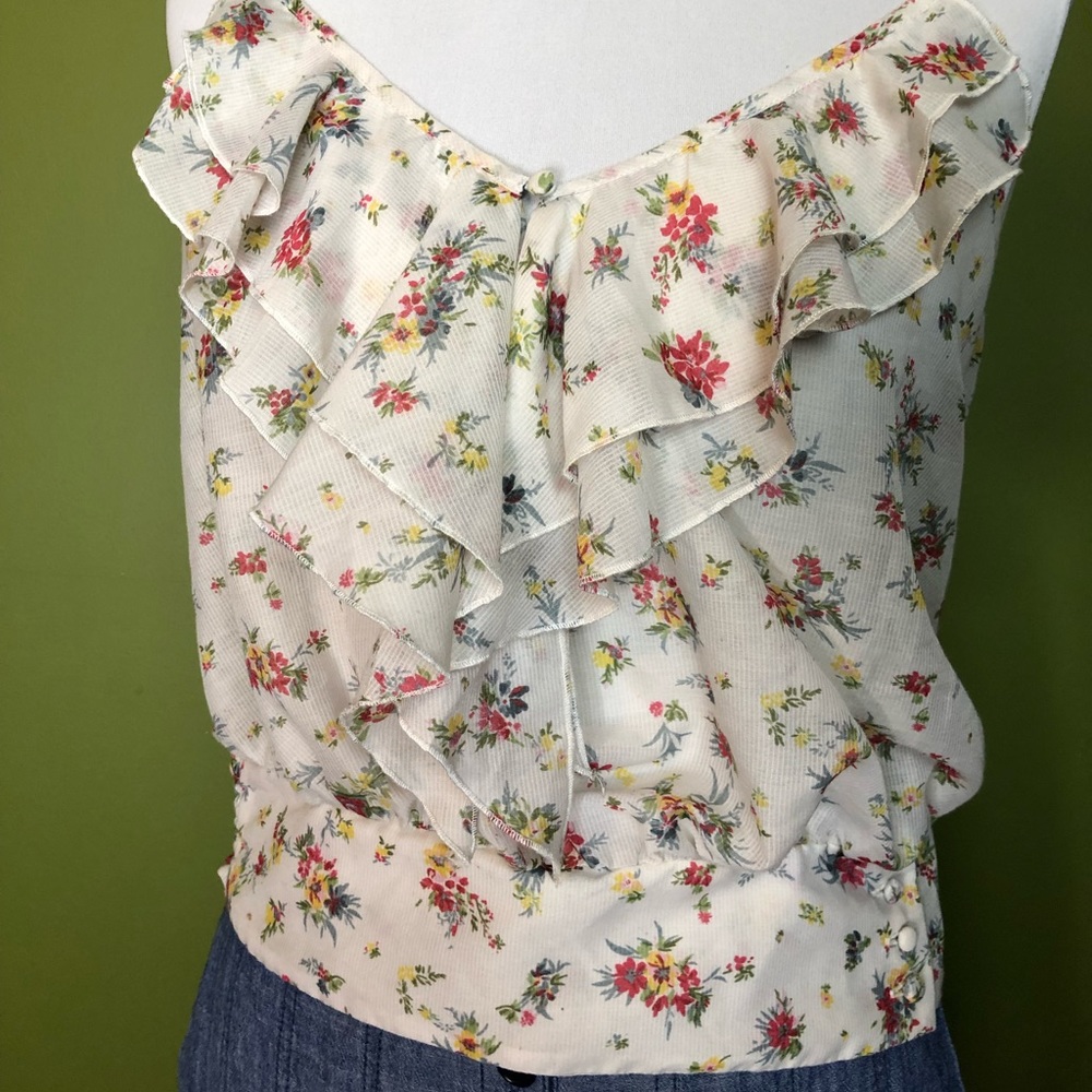 Guess top